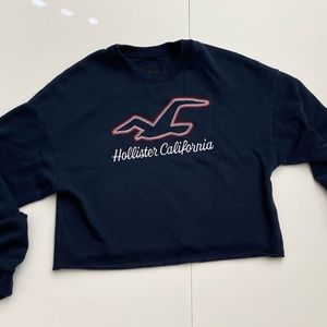 Hollister long sleeve crop sweater navy blue small